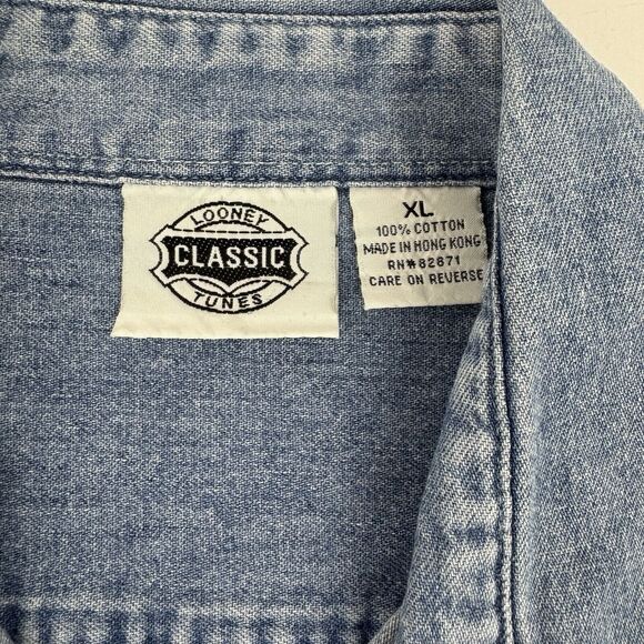 Looney Tunes Classic Shirt Short Sleeve Denim Button Up Warner Brothers Small - Picture 4 of 6